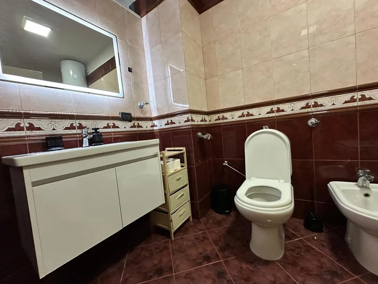 Comfort Apartment 地拉那